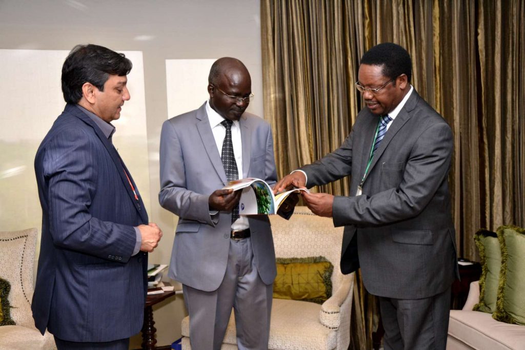 Mr Kirit Sobti Presenting the Times of India Magazine to the Vice President of Burundi in 2015